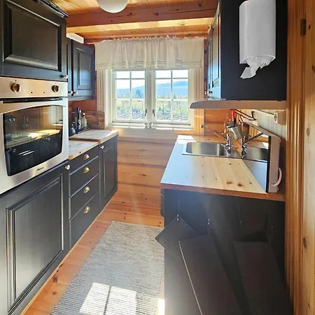Lovely In With House A Mountain View 罗恩