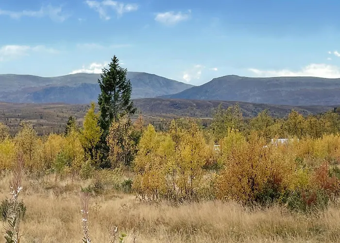 Lovely In With House A Mountain View